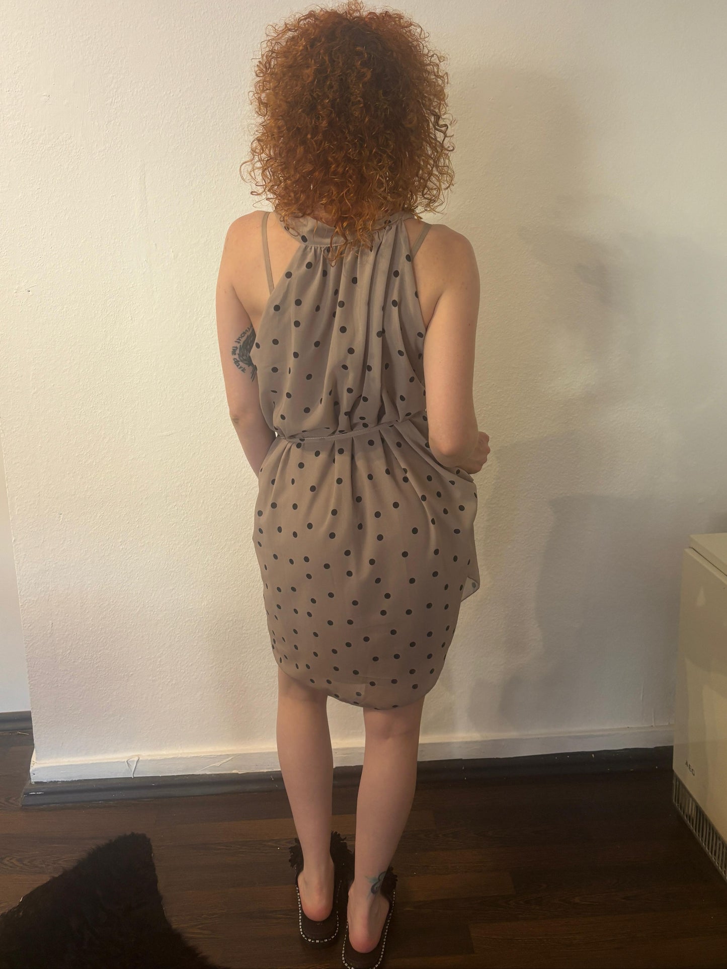 Kleid mit Punkten